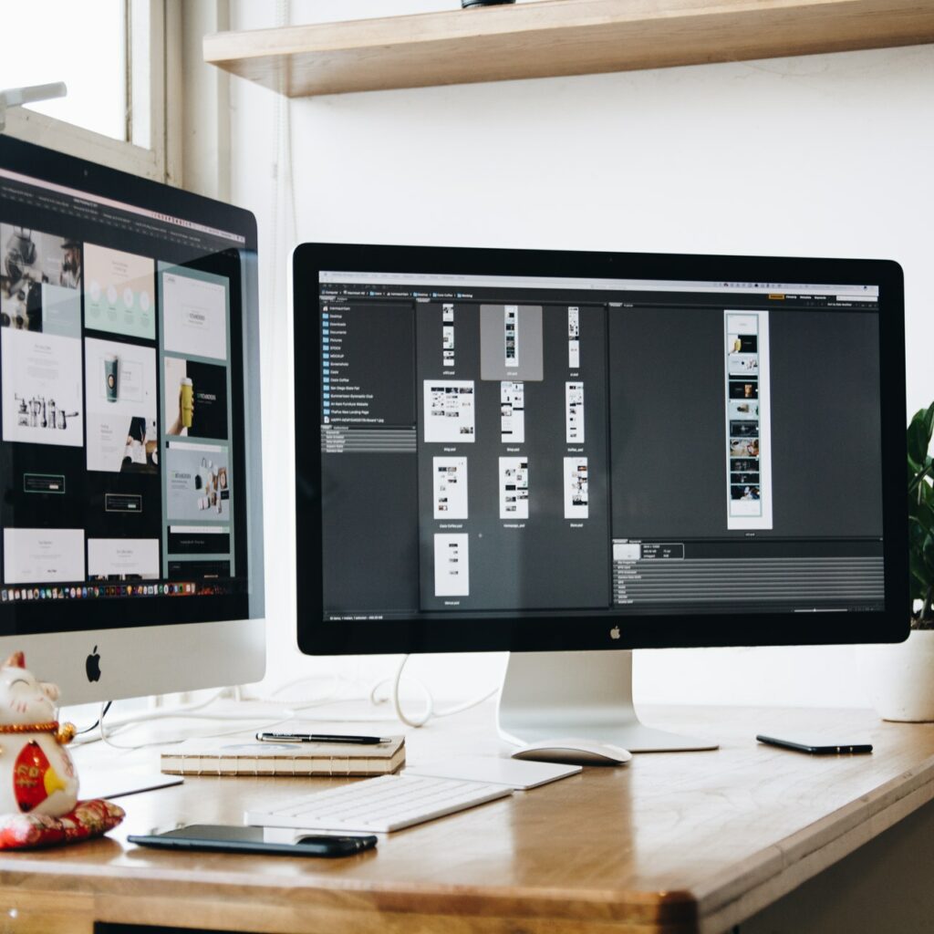 Webdesign Arbeitsplatz mit iMac